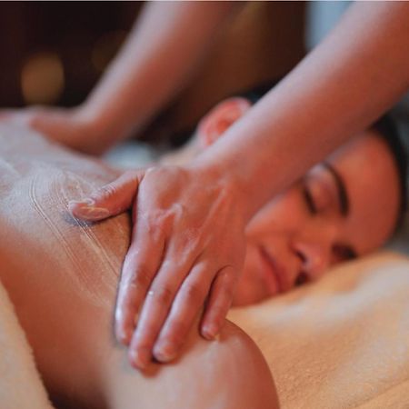 Jumeirah Messilah Beach Hotel&Spa Kuwait Kuwait City Bagian luar foto Massage