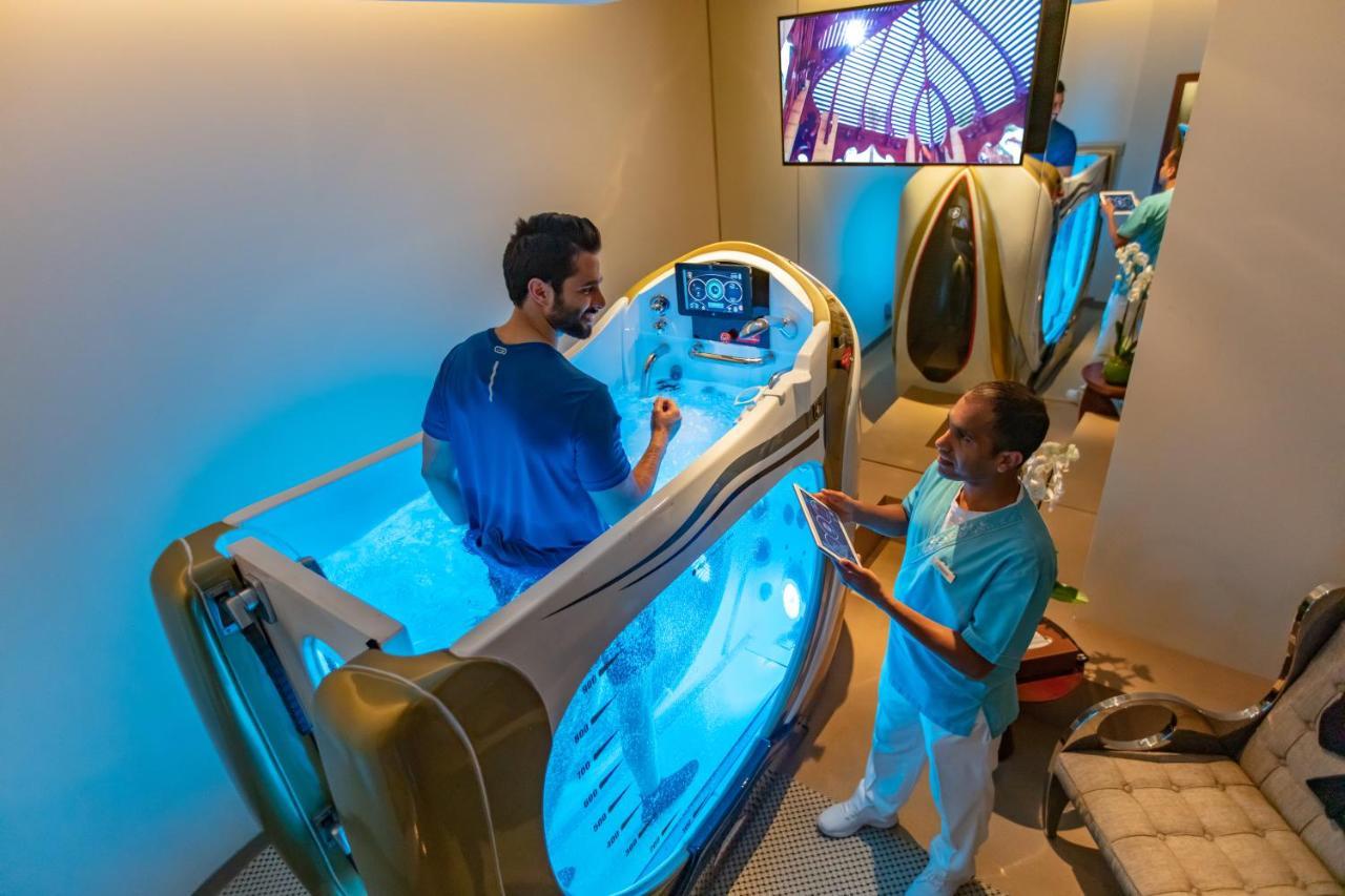 Jumeirah Messilah Beach Hotel&Spa Kuwait Kuwait City Bagian luar foto Hyperbaric chamber