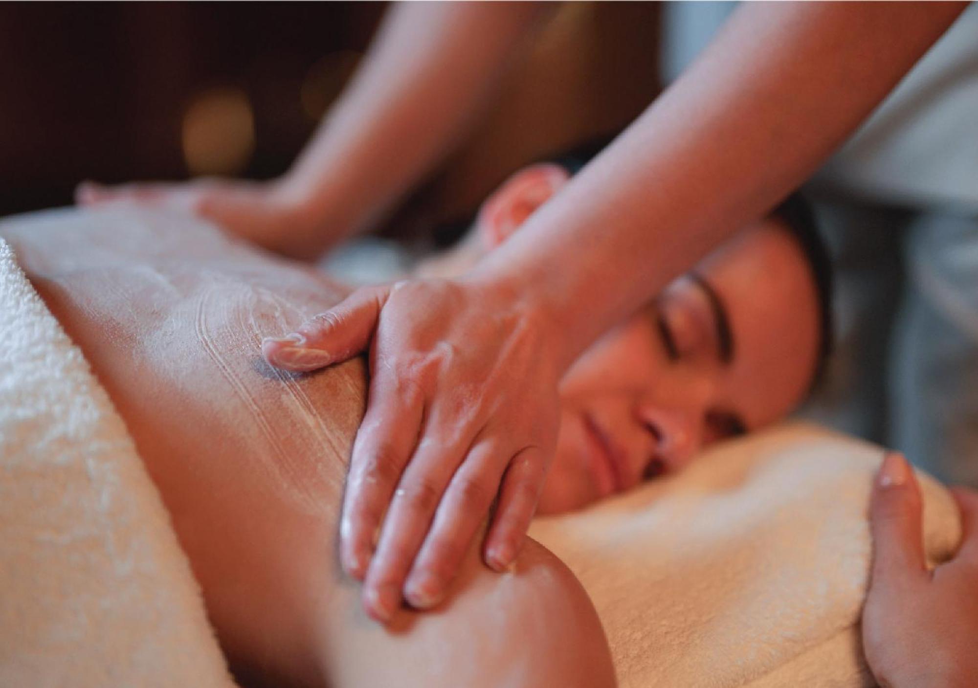 Jumeirah Messilah Beach Hotel&Spa Kuwait Kuwait City Bagian luar foto Massage