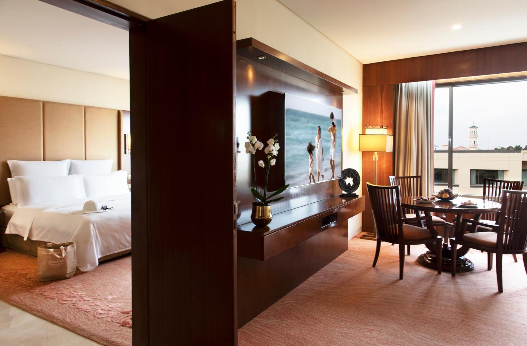Jumeirah Messilah Beach Hotel&Spa Kuwait Kuwait City Bagian luar foto